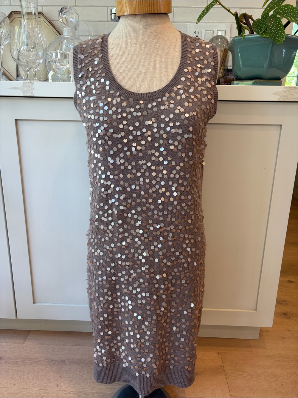 NWOT Luisa Cerano wool silk cashmere Sleeveless Taupe Sequin Midi Dress